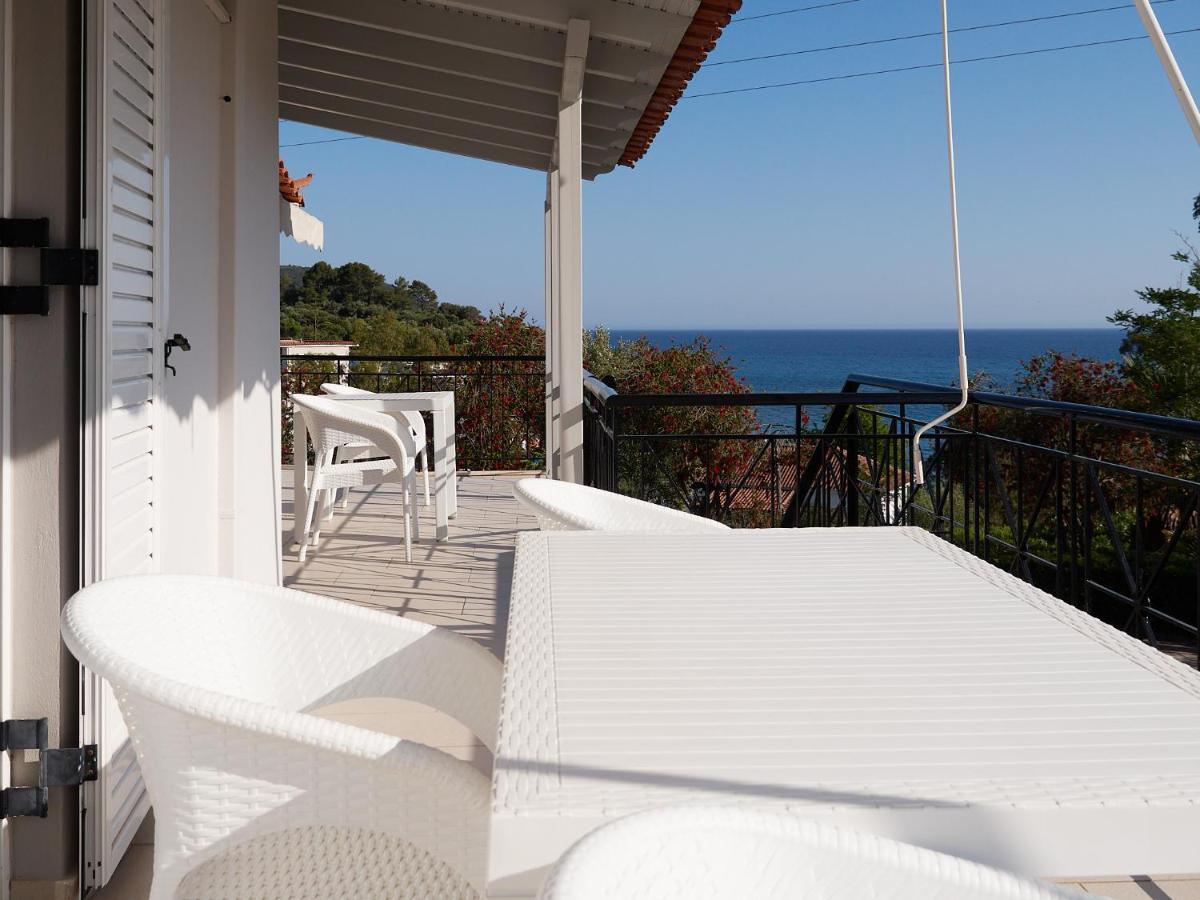 Thea Studios Finikounta Exterior foto